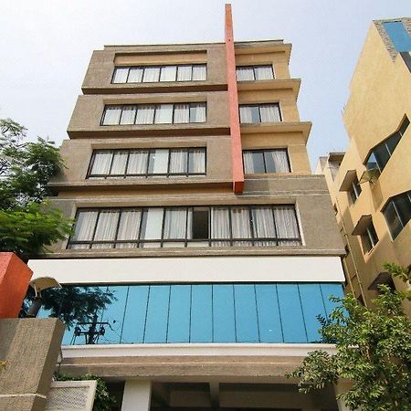 Oyo 9647 Hotel Mvv Bhavan Visakhapatnam Exterior foto